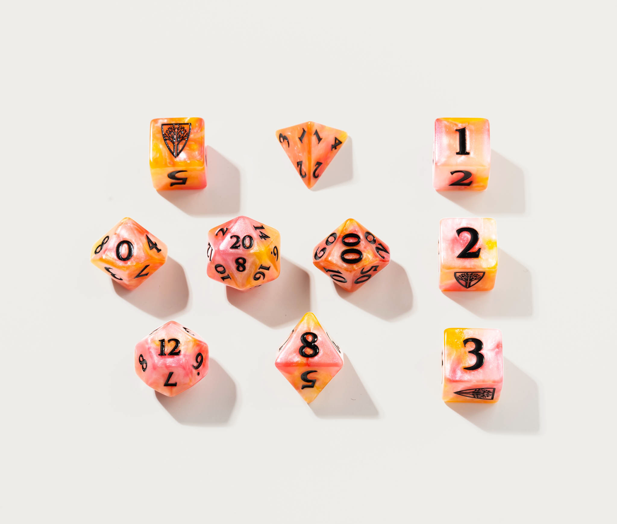 acrylic-dice-koi-set-10-circle-1
