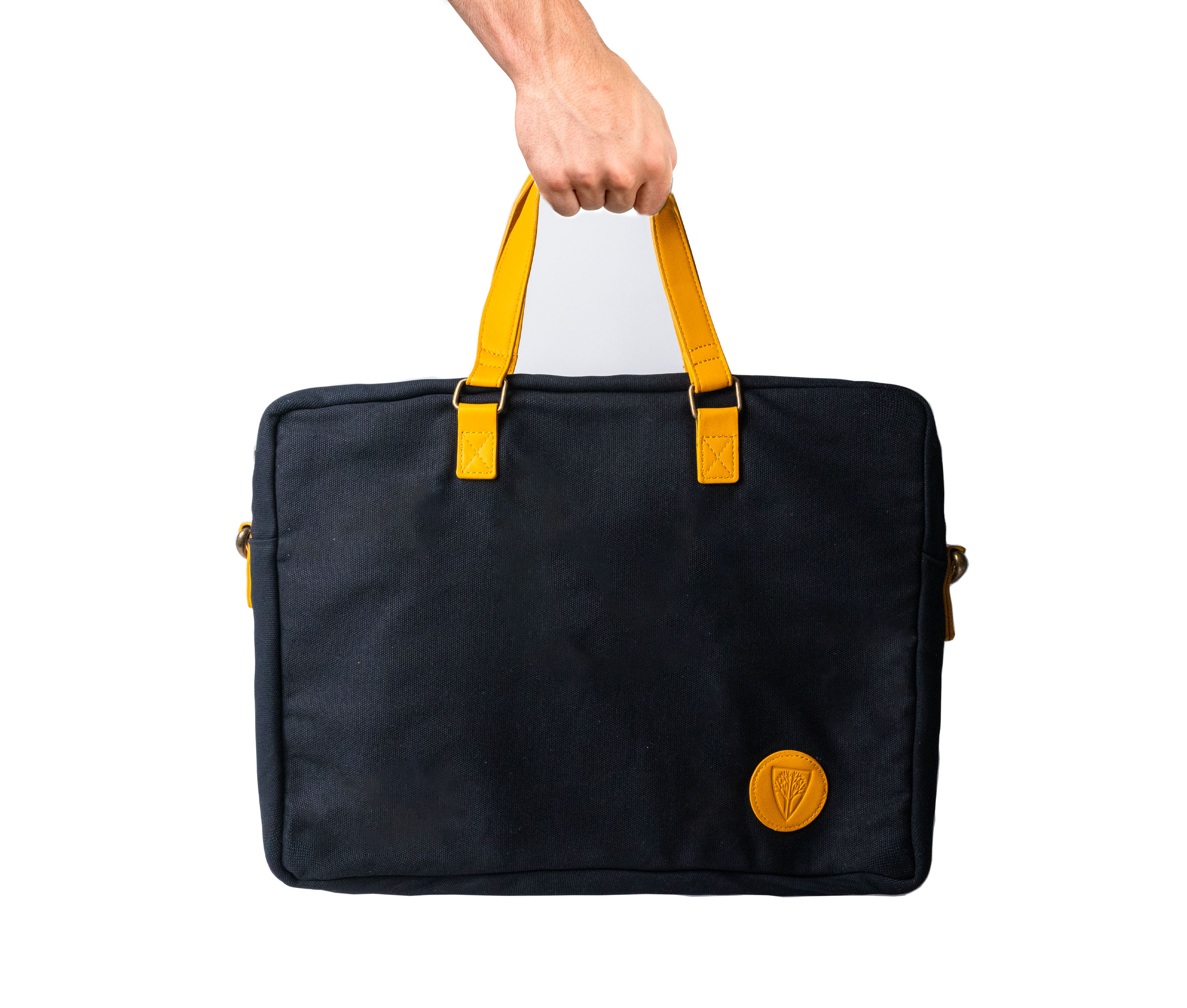 gm bag black