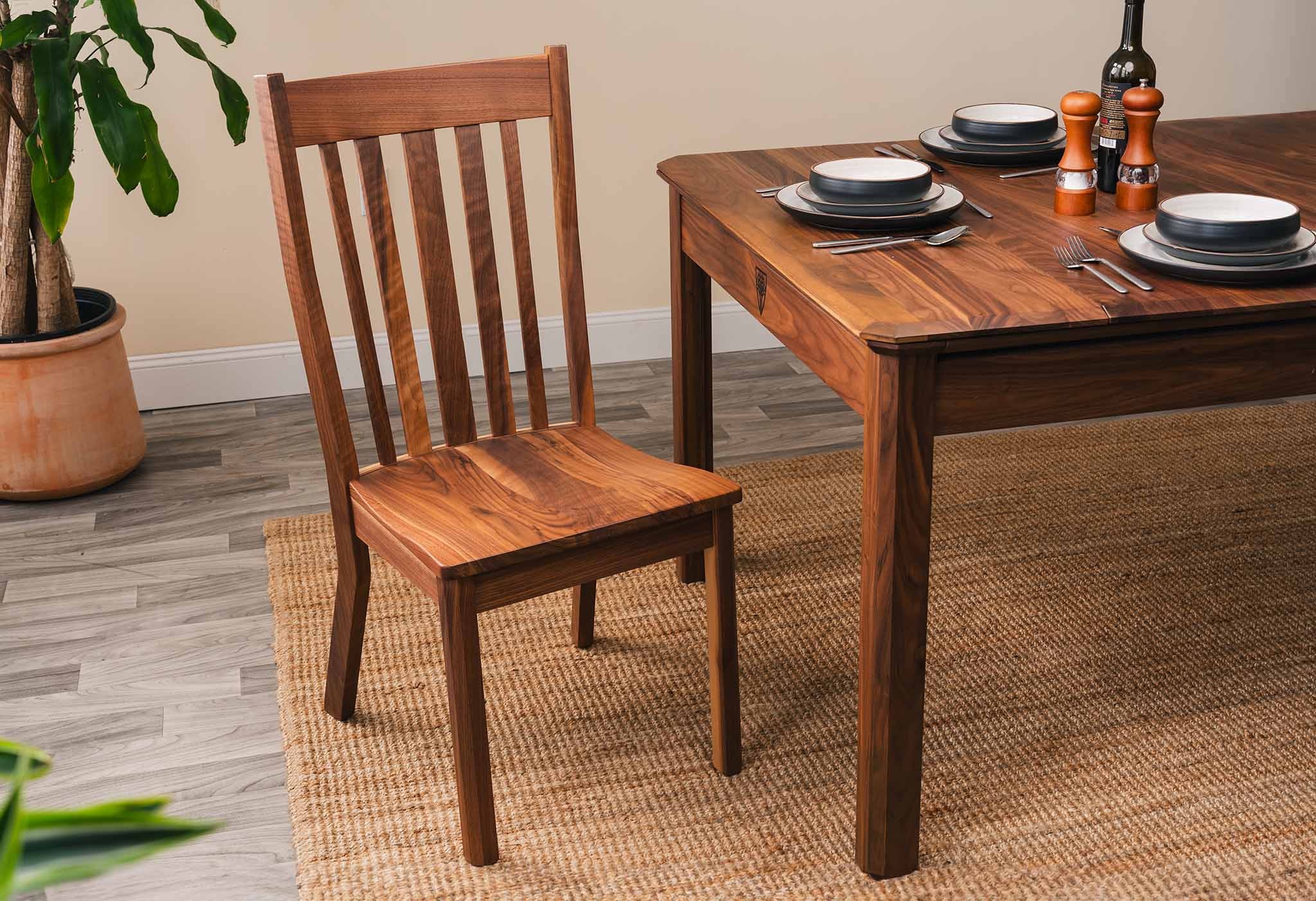 modular_gaming_table-chair-solid_wood_heirloom