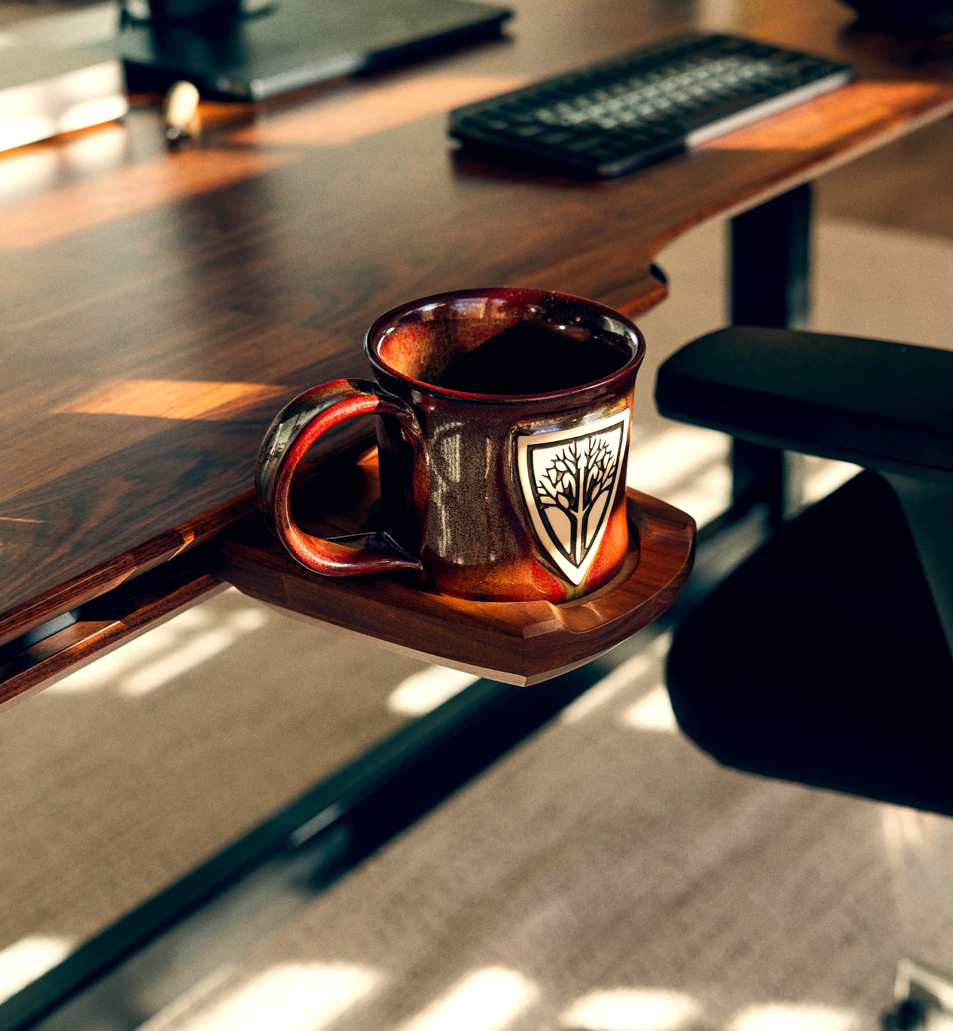 Caribbean Rose Sit-Stand Desk