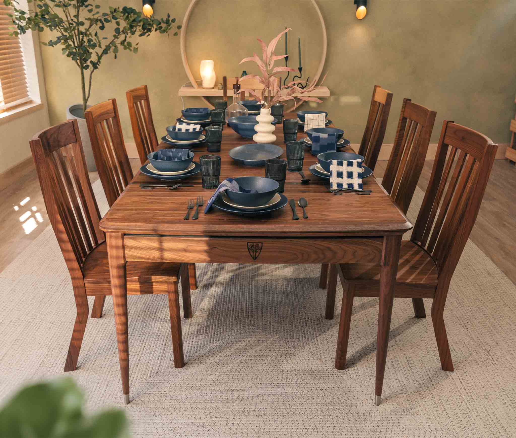 mgt-mcm-large-black-walnut-cover-02