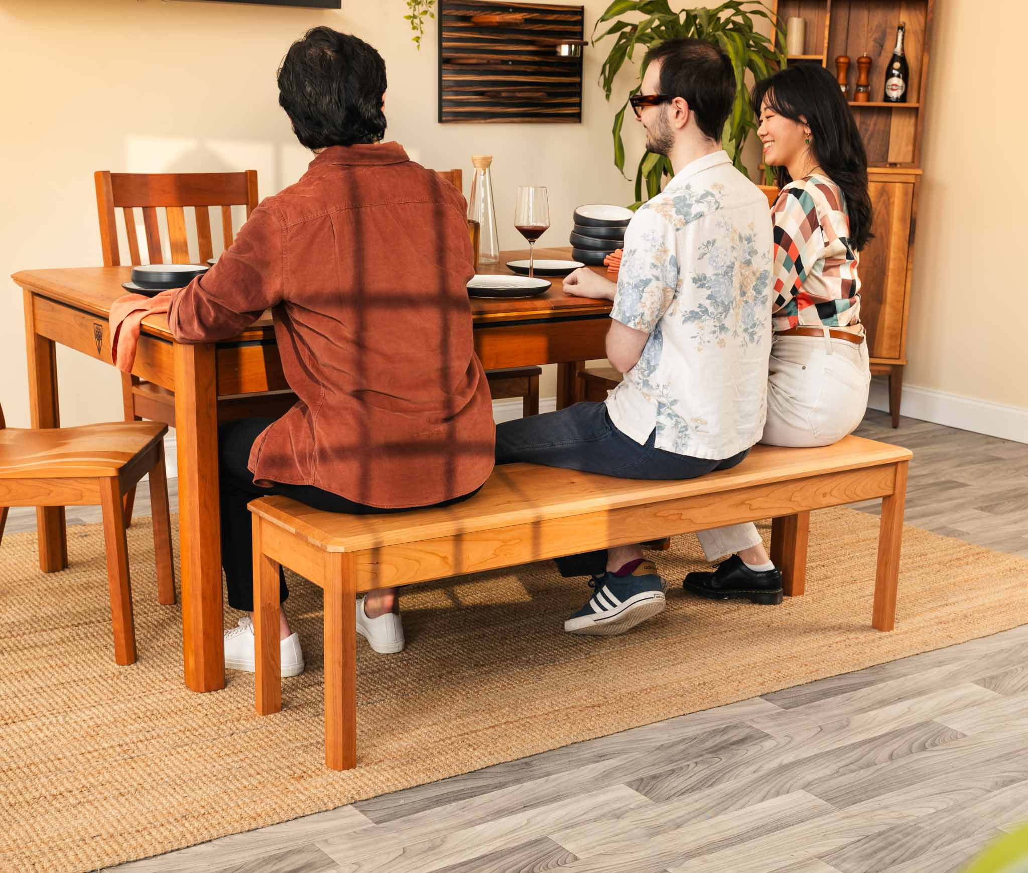 mgt-bench-medium-cherry-in-use-02