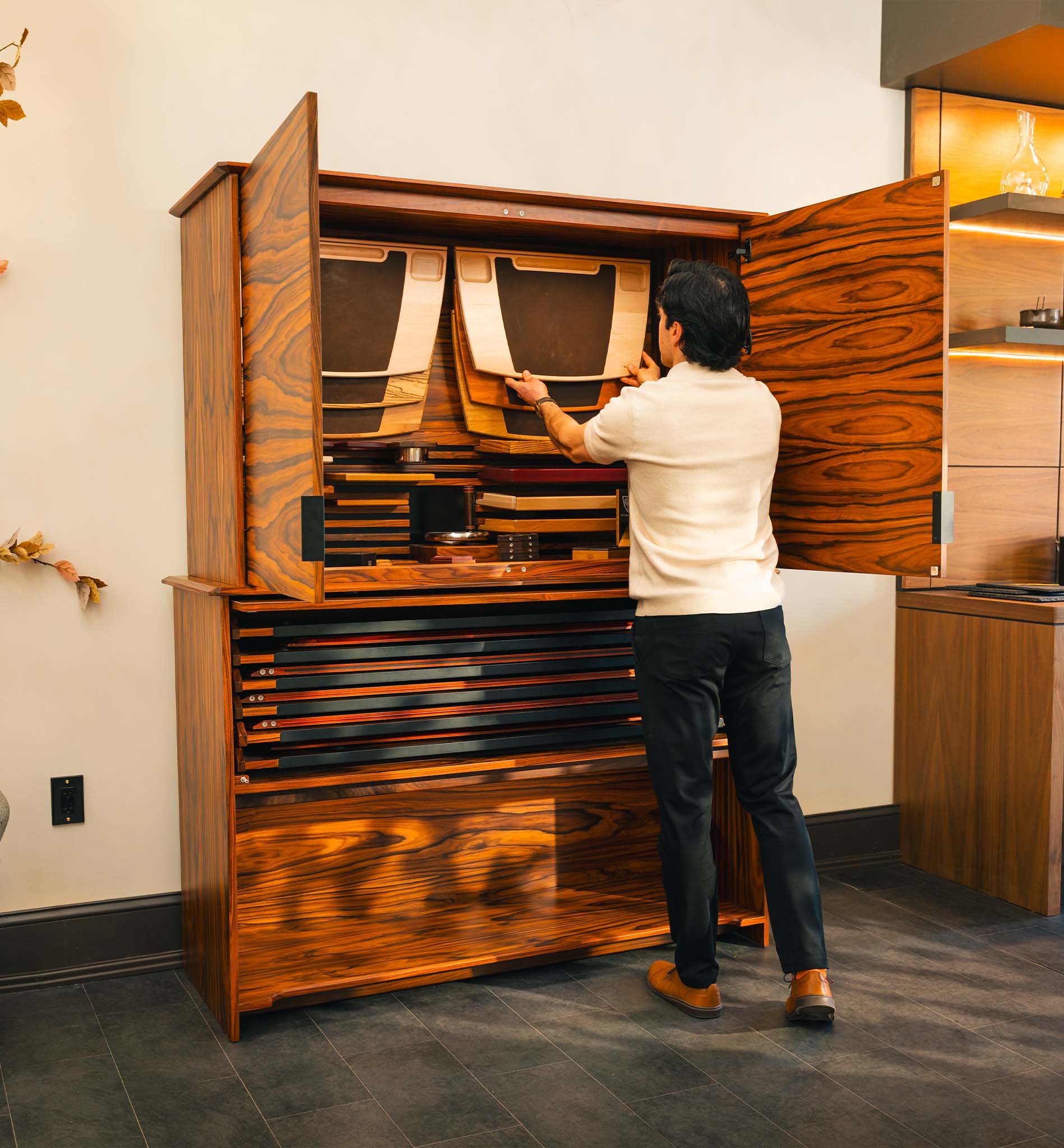 Grand Prophecy Cabinet