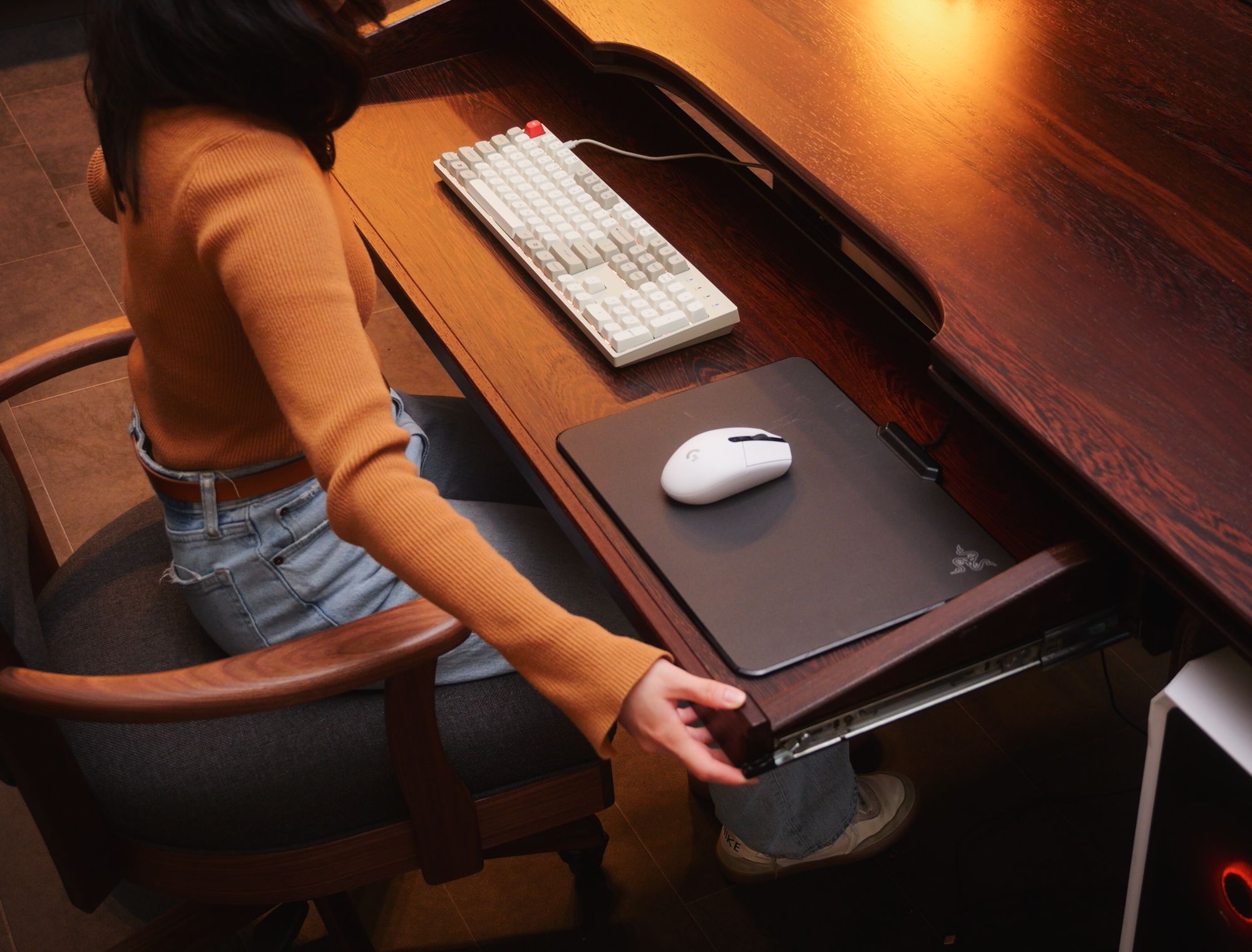 wyrmwood-desk-cherry-keyboard tray Wyrmwood Desk - Cherry